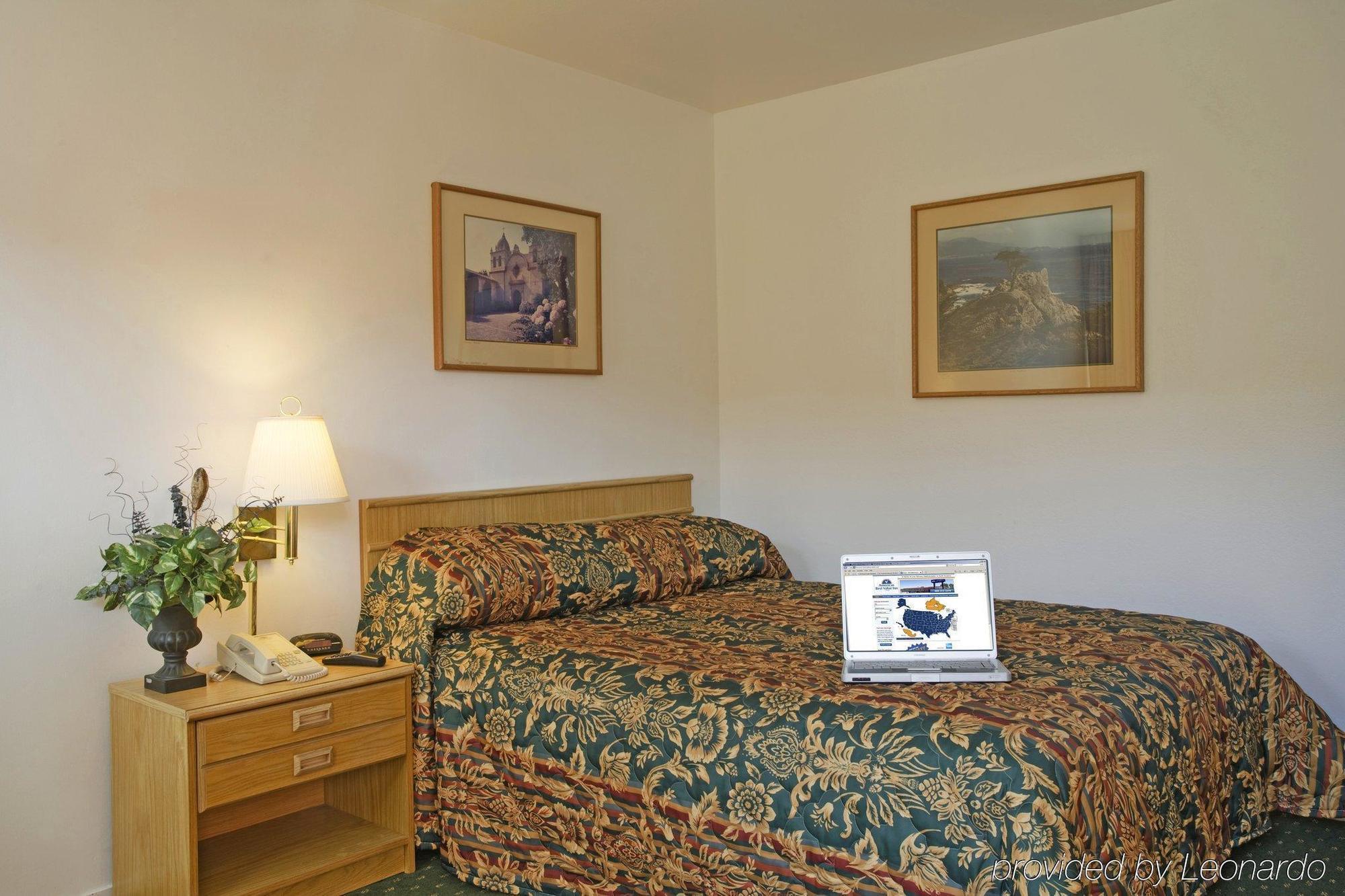 Red Roof Inn & Suites Monterey Cameră foto