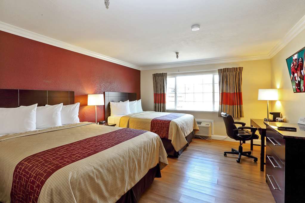 Red Roof Inn & Suites Monterey Cameră foto
